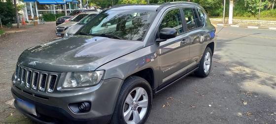 JEEP COMPASS 2.0 SPORT 4X2 16V GASOLINA 4P AUTOMÁTICO